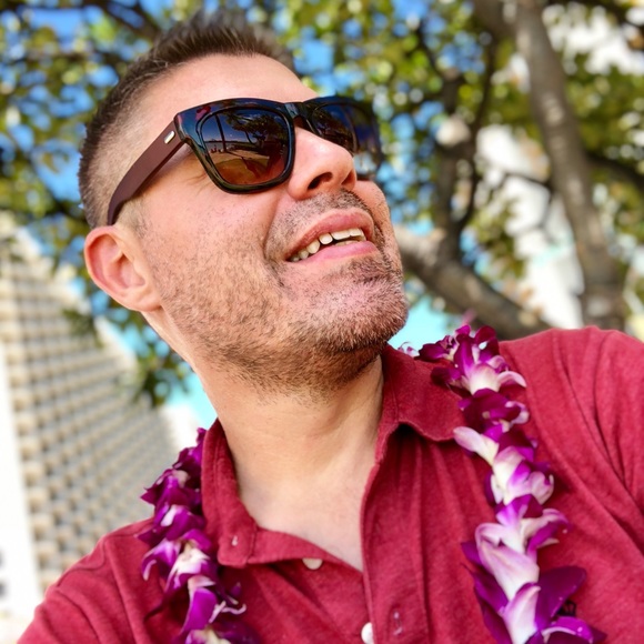 Meet your Posher, Craig - Picture 3 of 3